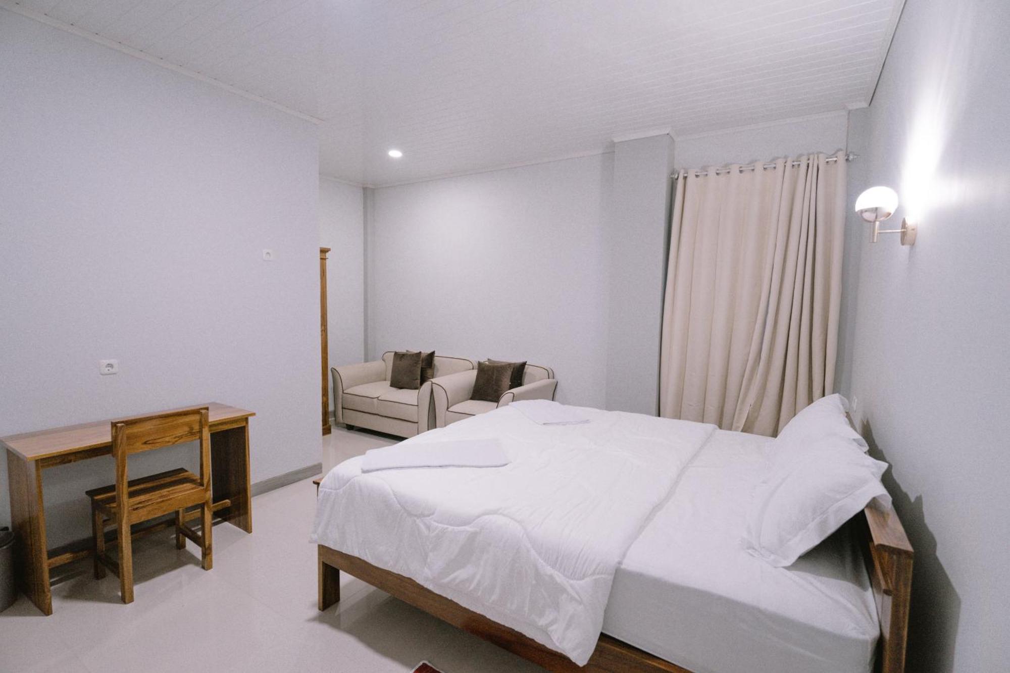 La Geiro Villa 纳闽巴霍 外观 照片