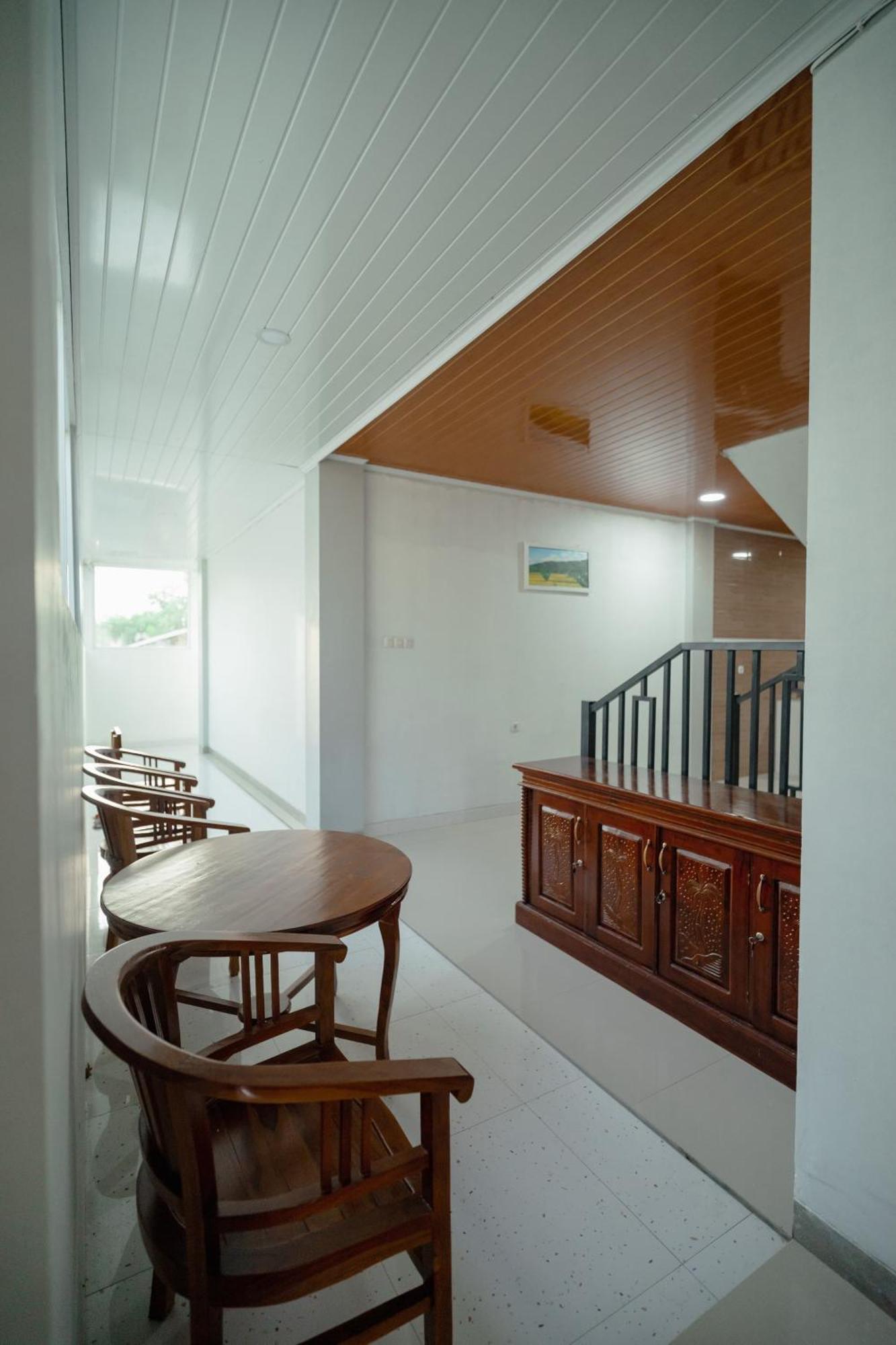 La Geiro Villa 纳闽巴霍 外观 照片
