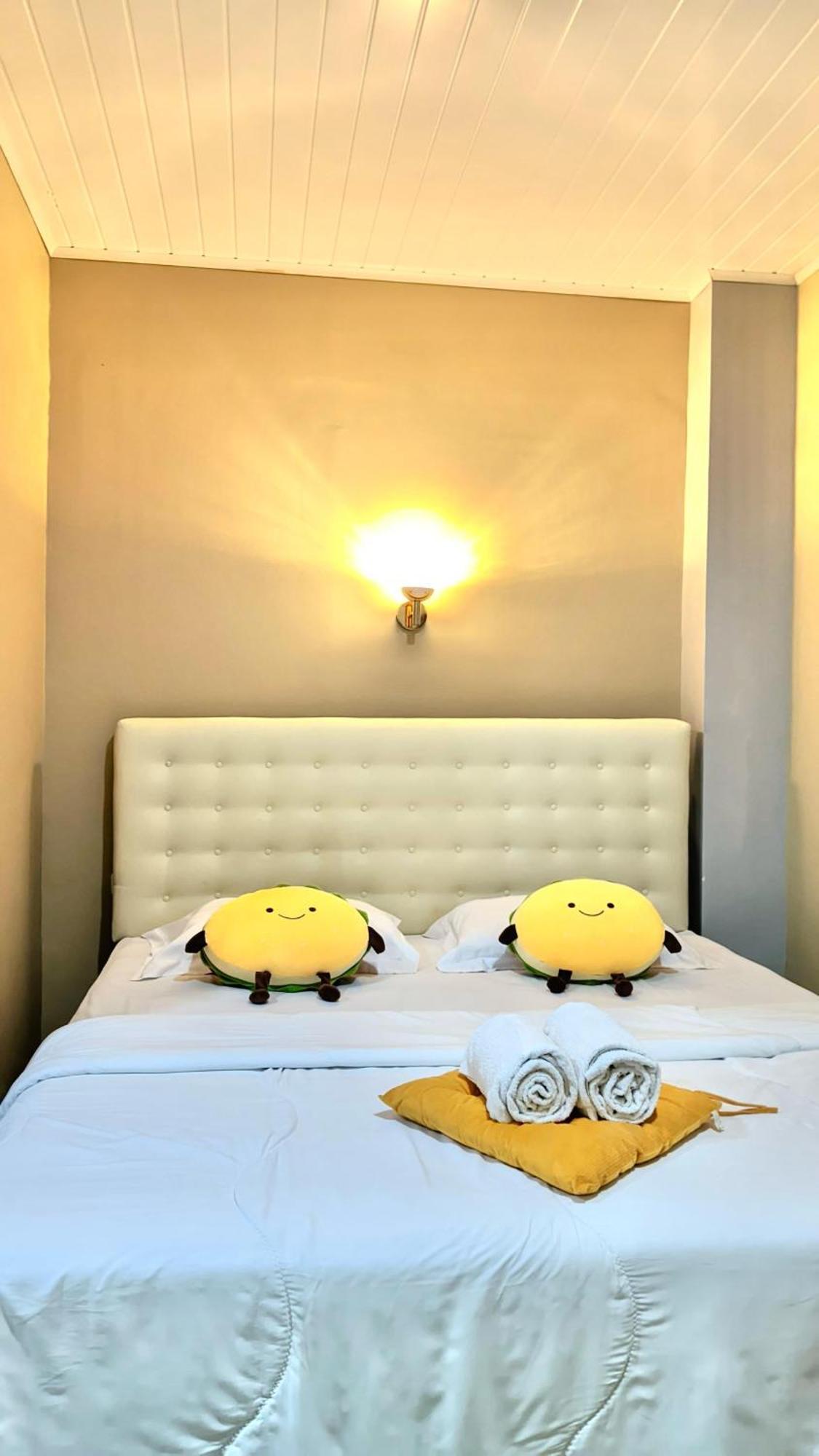 La Geiro Villa 纳闽巴霍 外观 照片