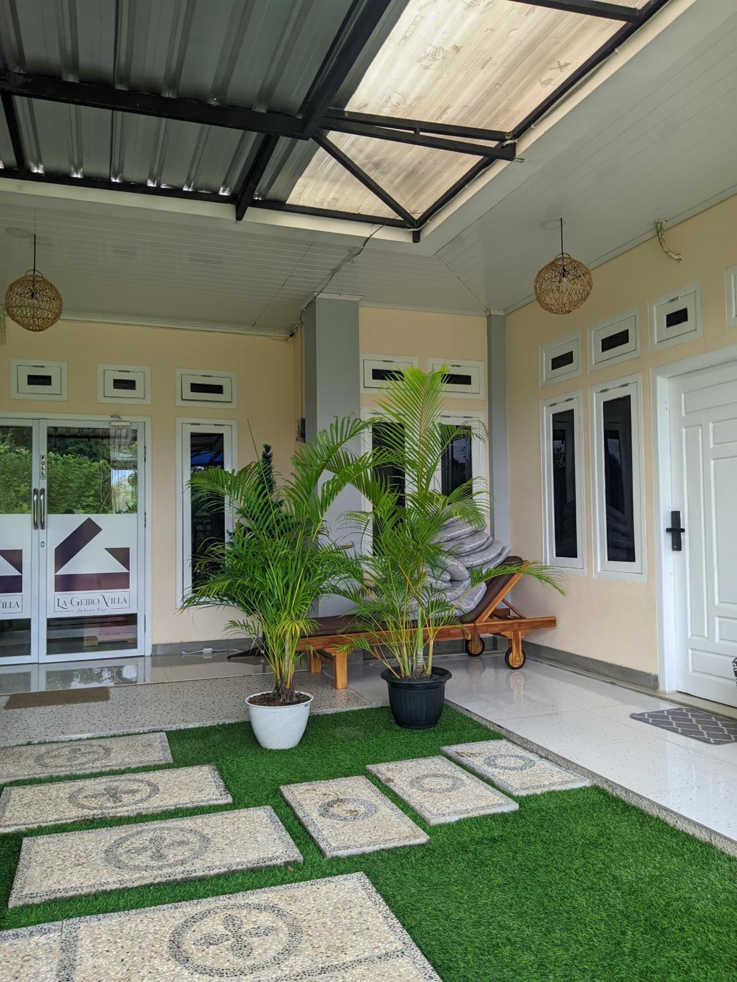 La Geiro Villa 纳闽巴霍 外观 照片