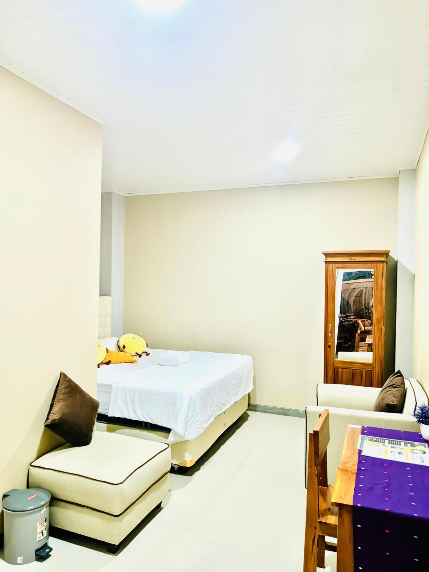 La Geiro Villa 纳闽巴霍 外观 照片